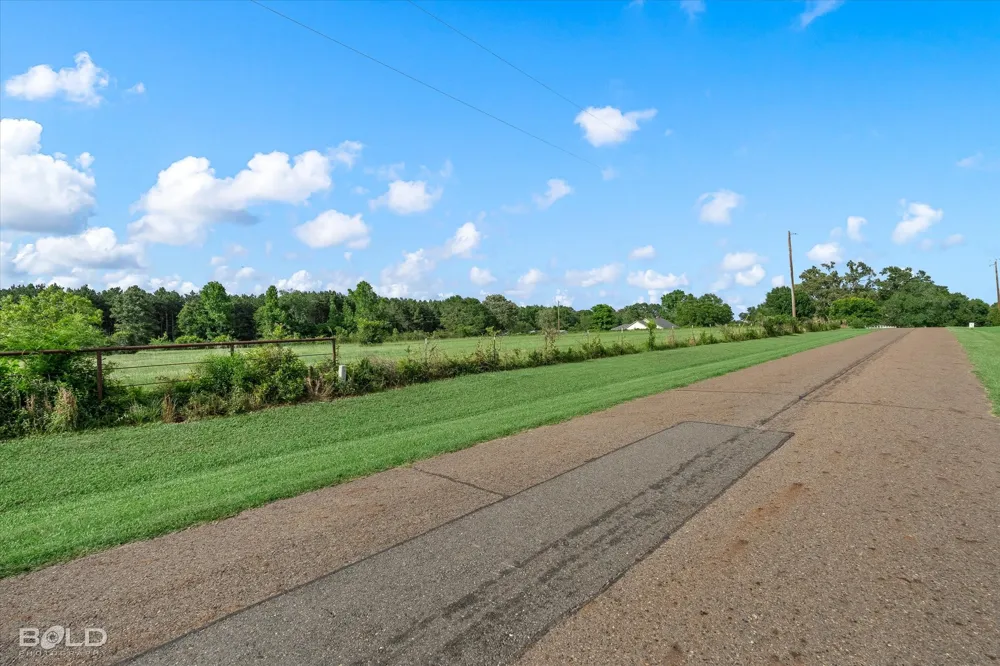 Twin Lakes Road Mansfield, LA 71052