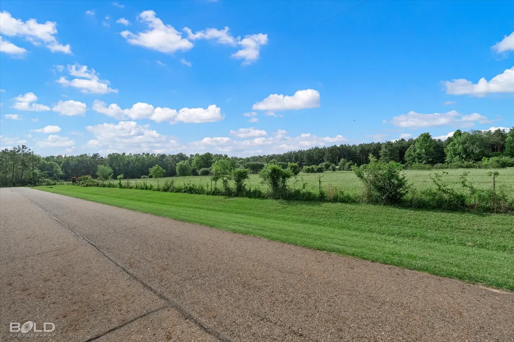 Twin Lakes Road Mansfield, LA 71052