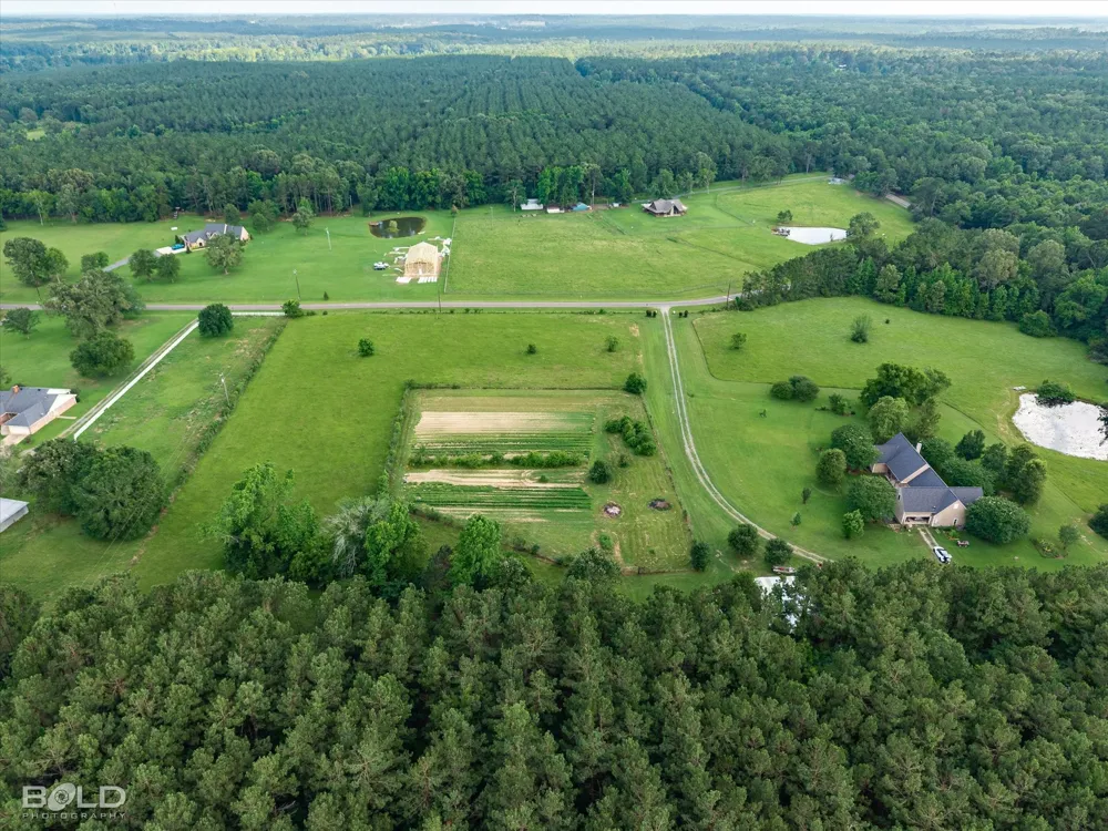 Twin Lakes Road Mansfield, LA 71052