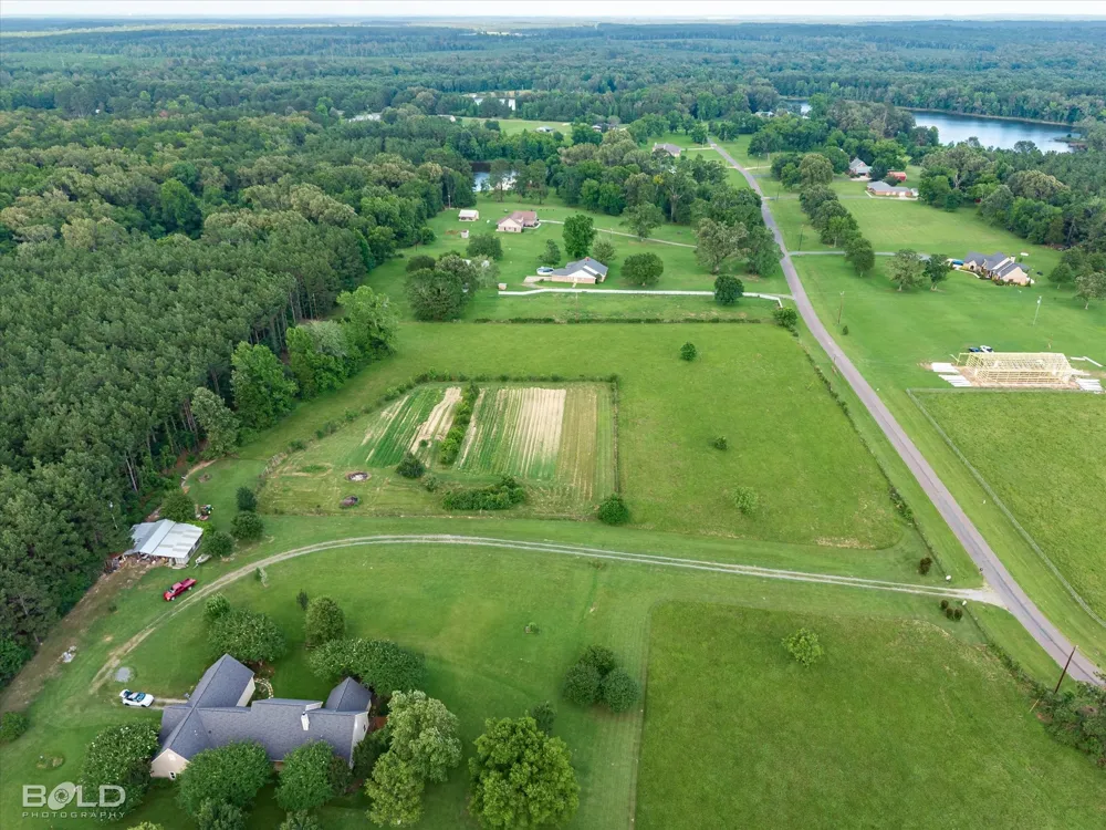 Twin Lakes Road Mansfield, LA 71052