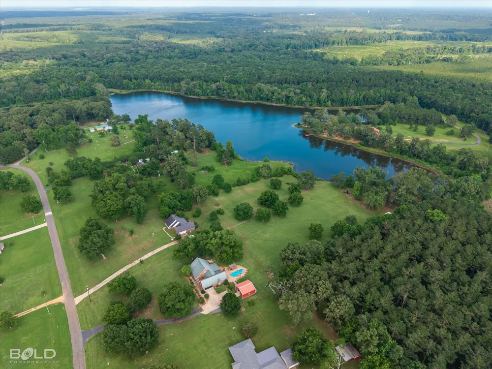 Twin Lakes Road Mansfield, LA 71052