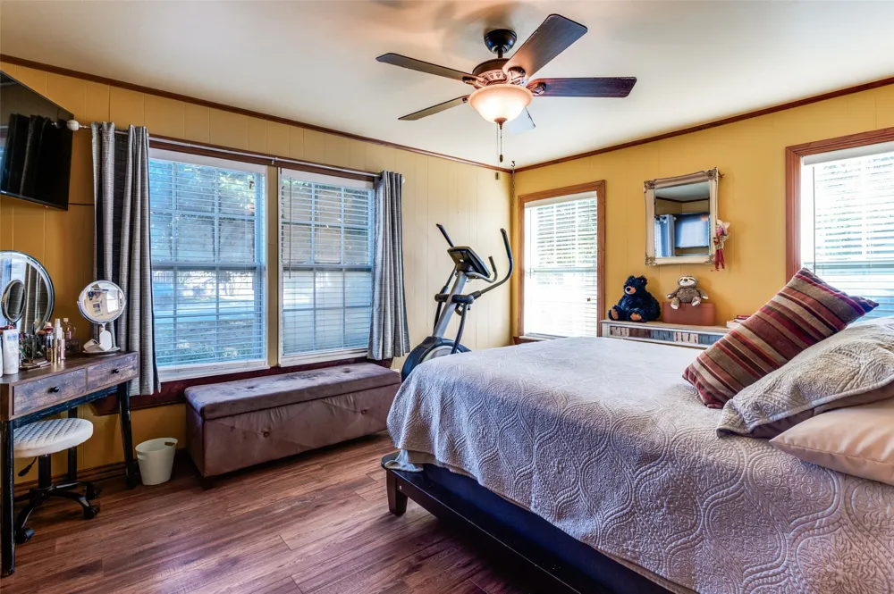 2601 Murphy Drive Bedford, TX 76021