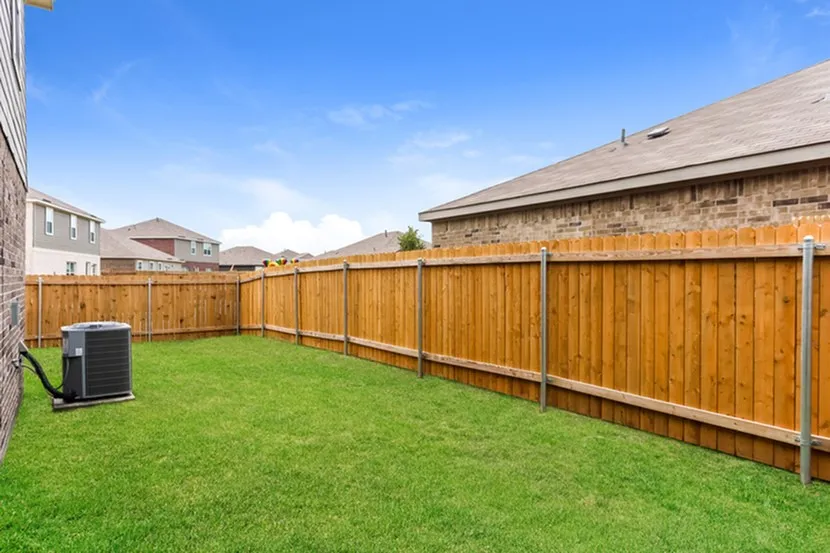 1203 Mallard Cove Ennis, TX 75119