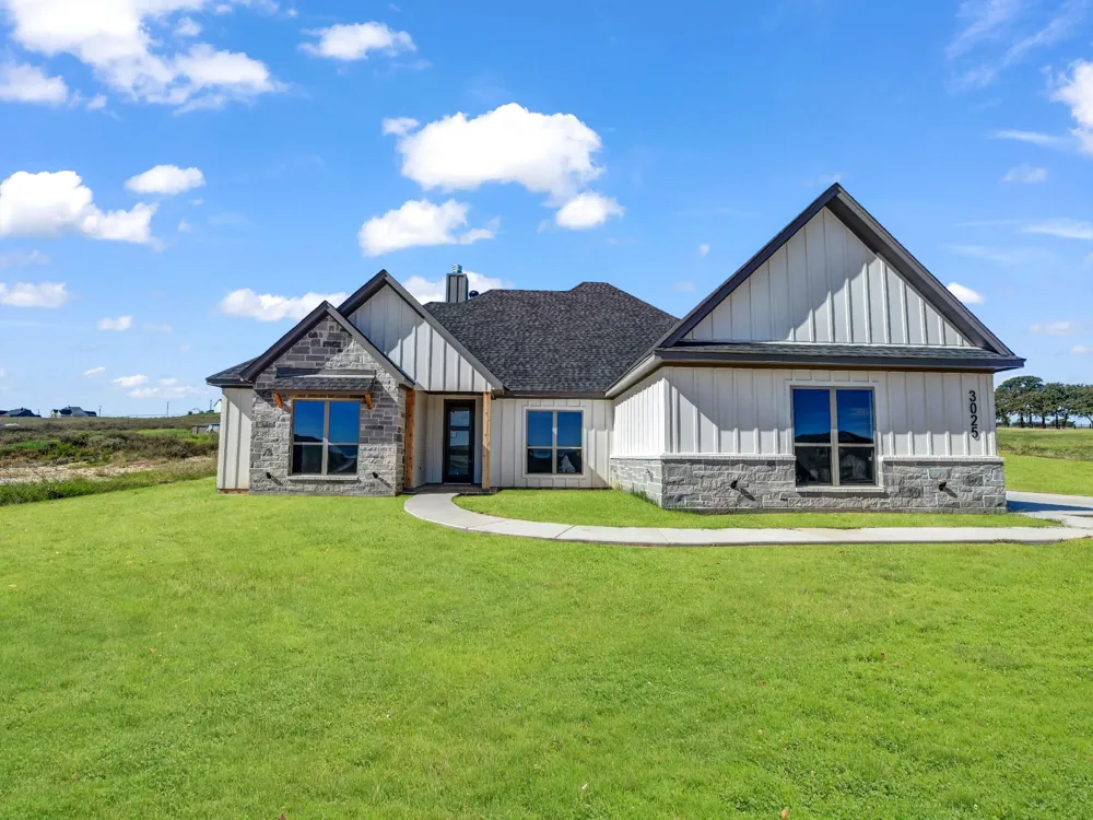 3025 Westfork Way Springtown, TX 76082