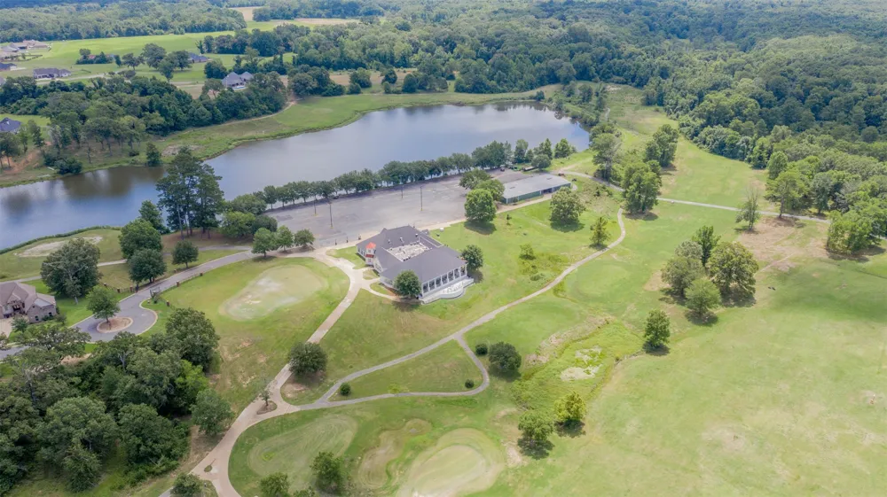 52 Golf Club Drive Haughton, LA 71037