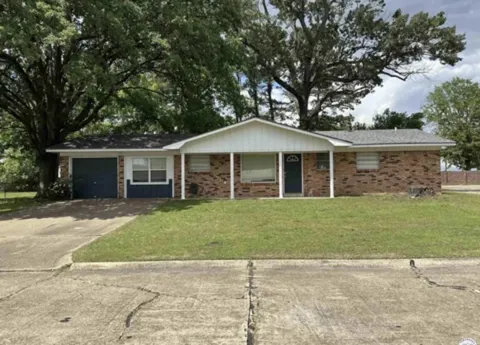 1002 Champion Street