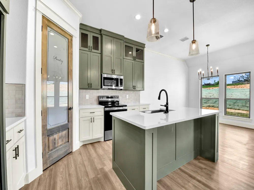10016 Valley Oak Way Springtown, TX 76082