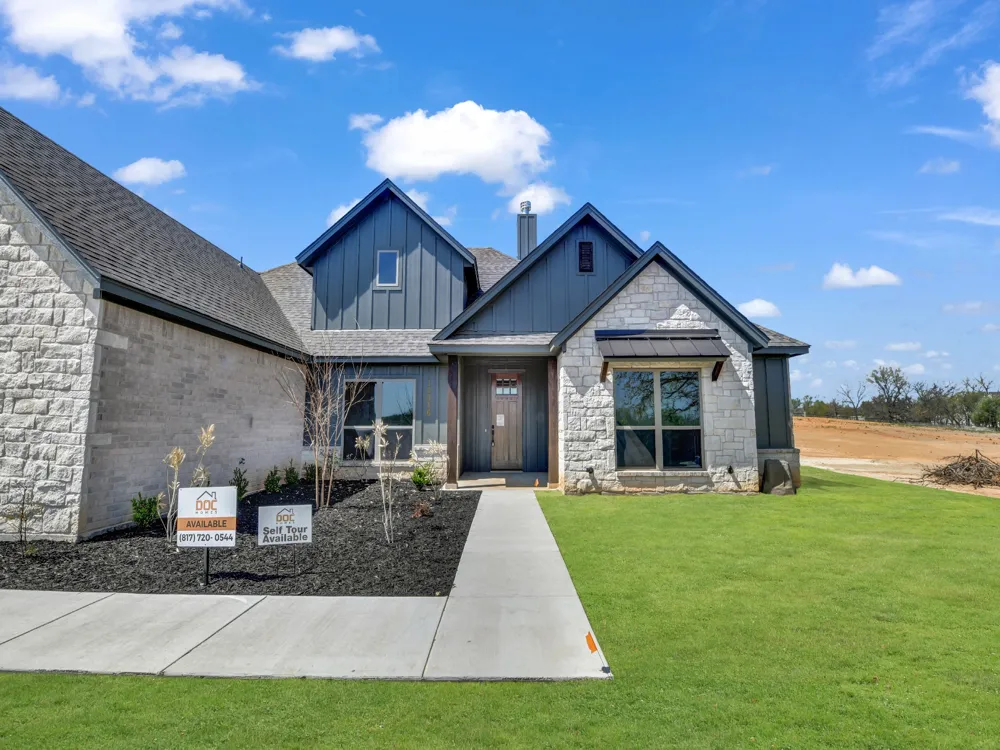 10016 Valley Oak Way Springtown, TX 76082