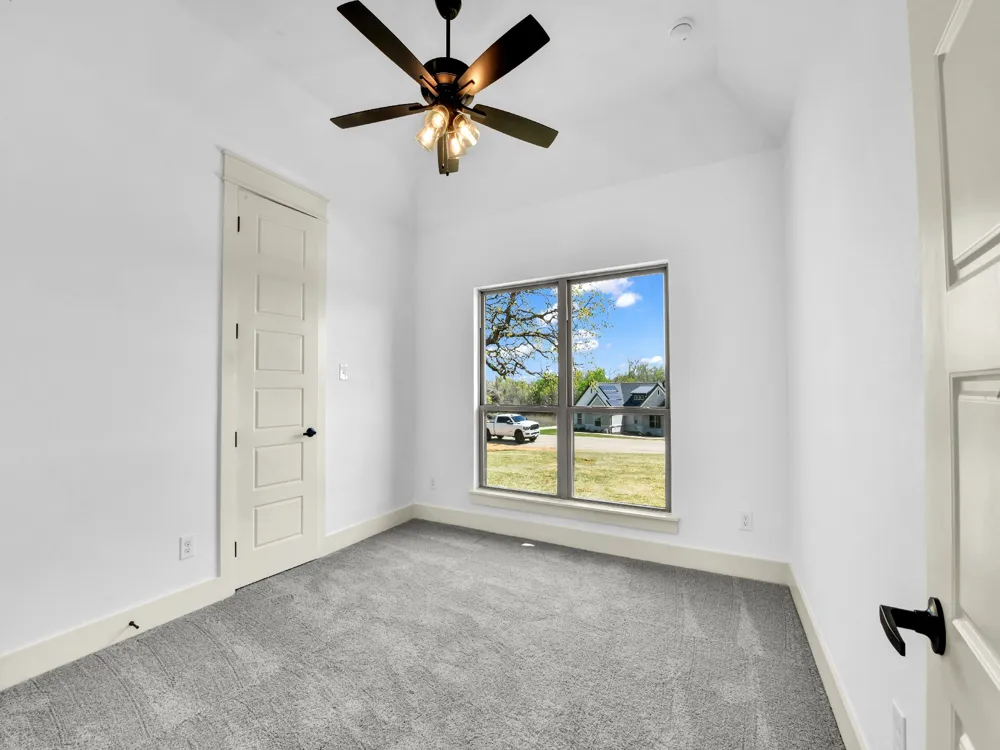 10016 Valley Oak Way Springtown, TX 76082