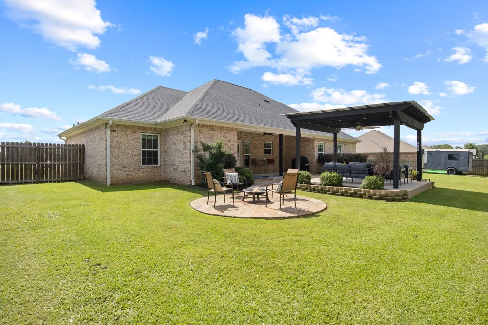 2729 Stone Briar Mt Pleasant, TX 75455
