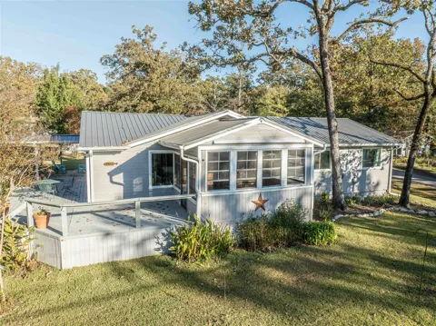 704 Callender Lake Drive
