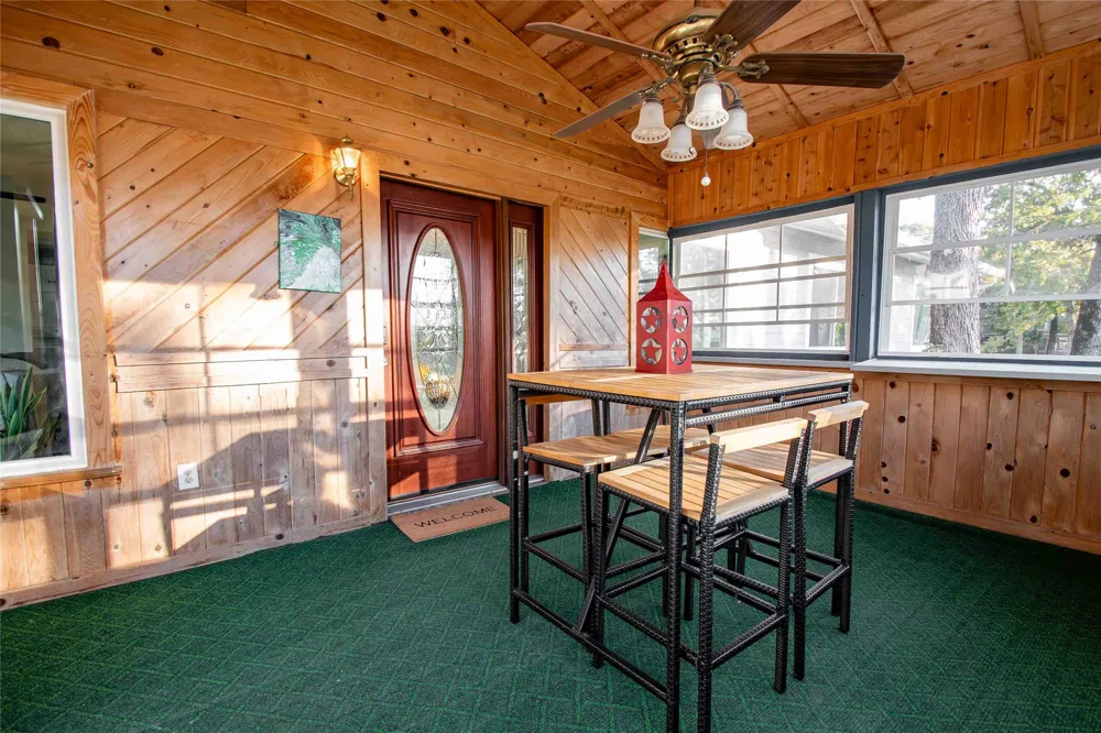 704 Callender Lake Drive Murchison, TX 75778