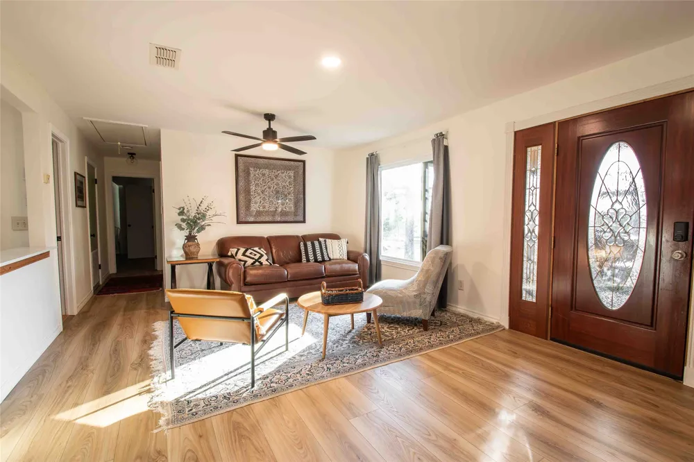 704 Callender Lake Drive Murchison, TX 75778