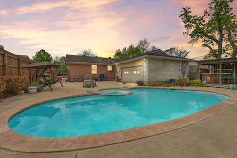 1233 Bardfield Avenue