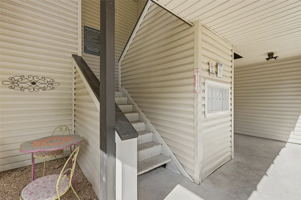 914 W Washington Street #F Sherman, TX 75092