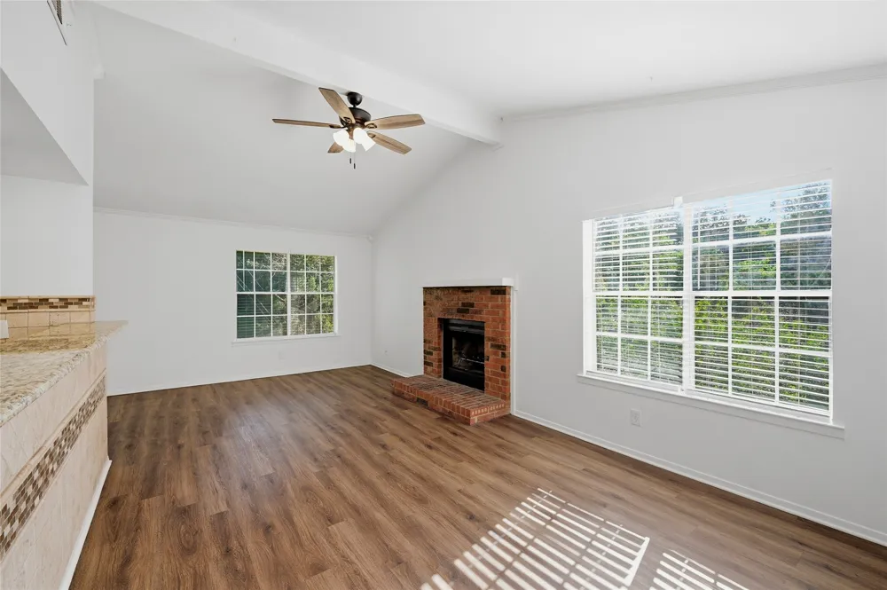 914 W Washington Street #F Sherman, TX 75092