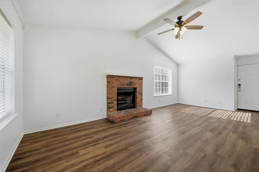 914 W Washington Street #F Sherman, TX 75092