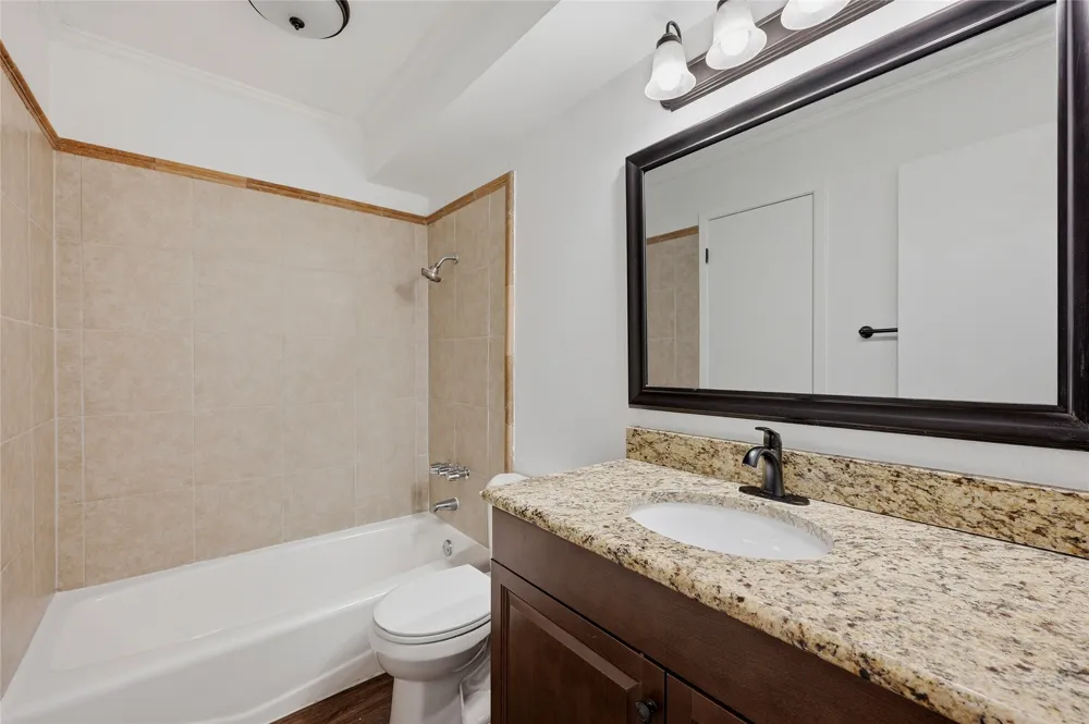 914 W Washington Street #F Sherman, TX 75092