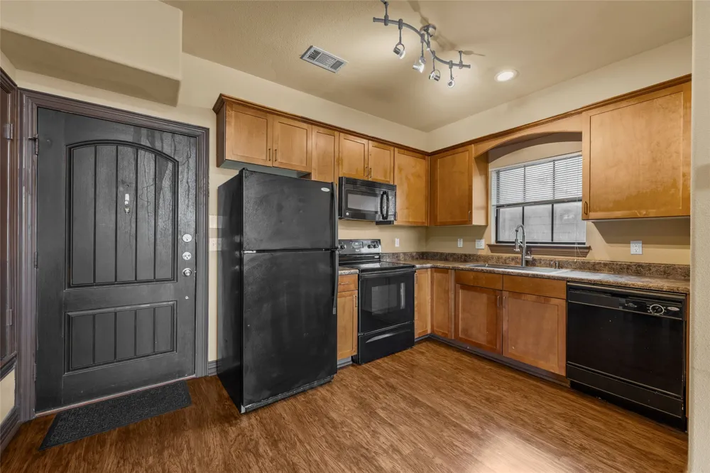 2410 S 2nd Street #413 Waco, TX 76706