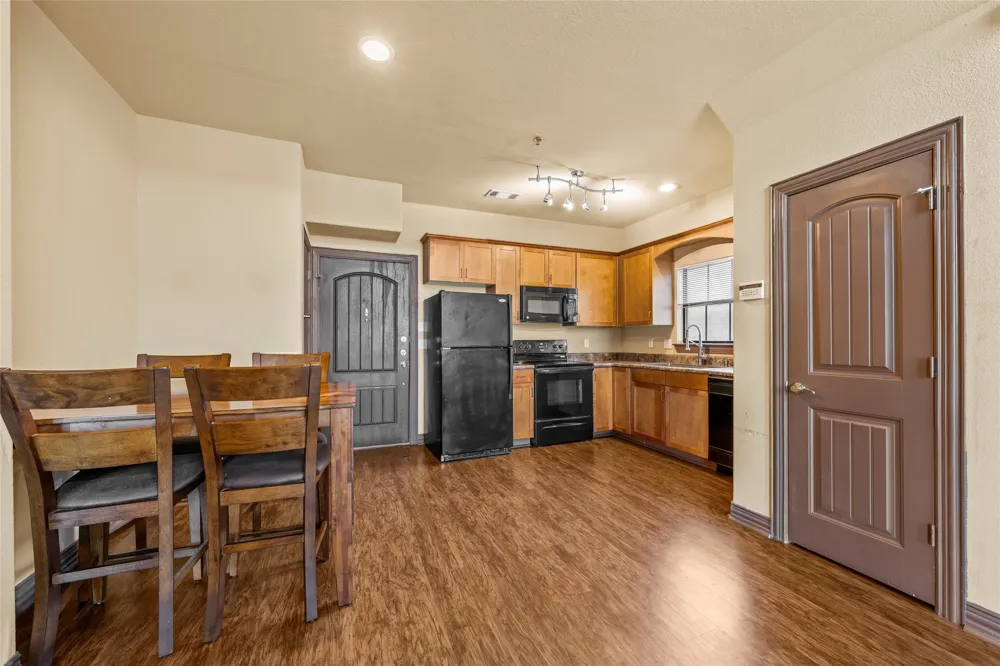 2410 S 2nd Street #413 Waco, TX 76706
