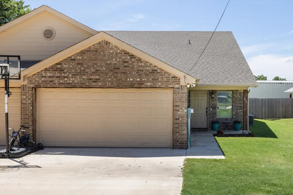403 W 5th Street Tolar, TX 76476