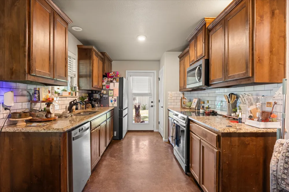 403 W 5th Street Tolar, TX 76476