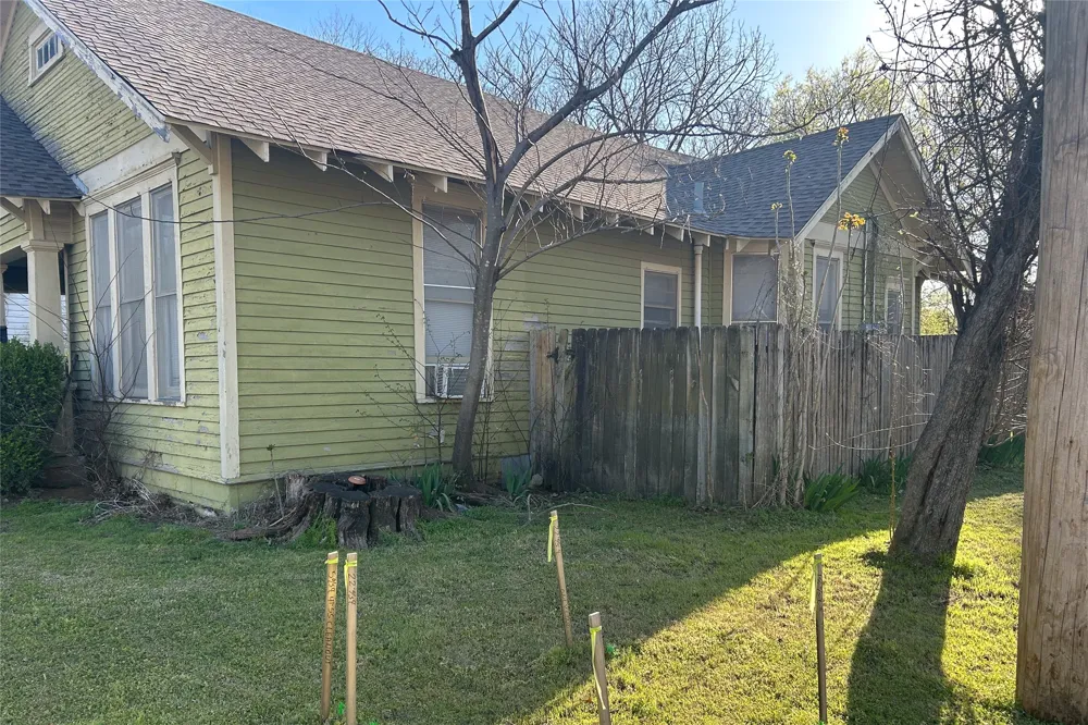 701 S Clements Street Gainesville, TX 76240