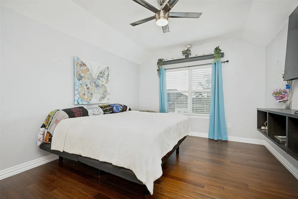 2501 Oak Bluff Drive Corinth, TX 76210
