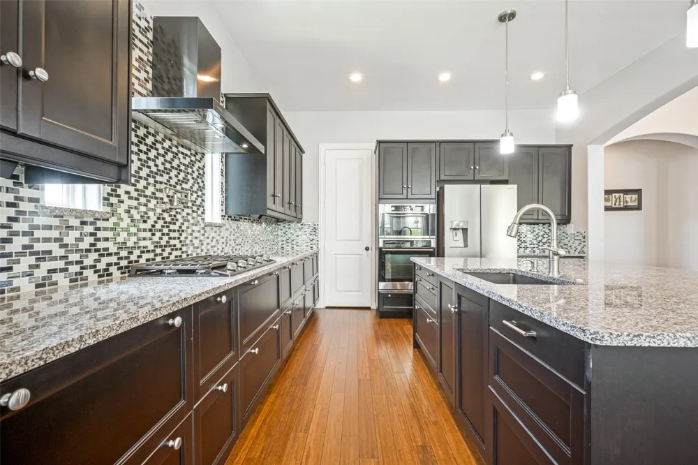 2501 Oak Bluff Drive Corinth, TX 76210