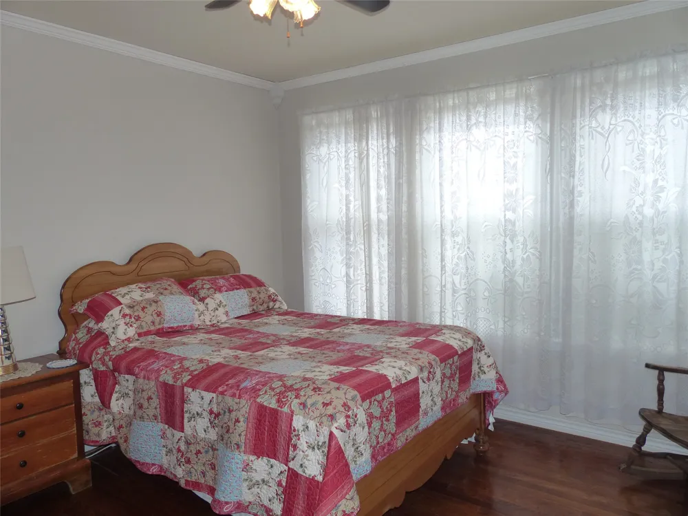 1801 Pine Brady, TX 76825