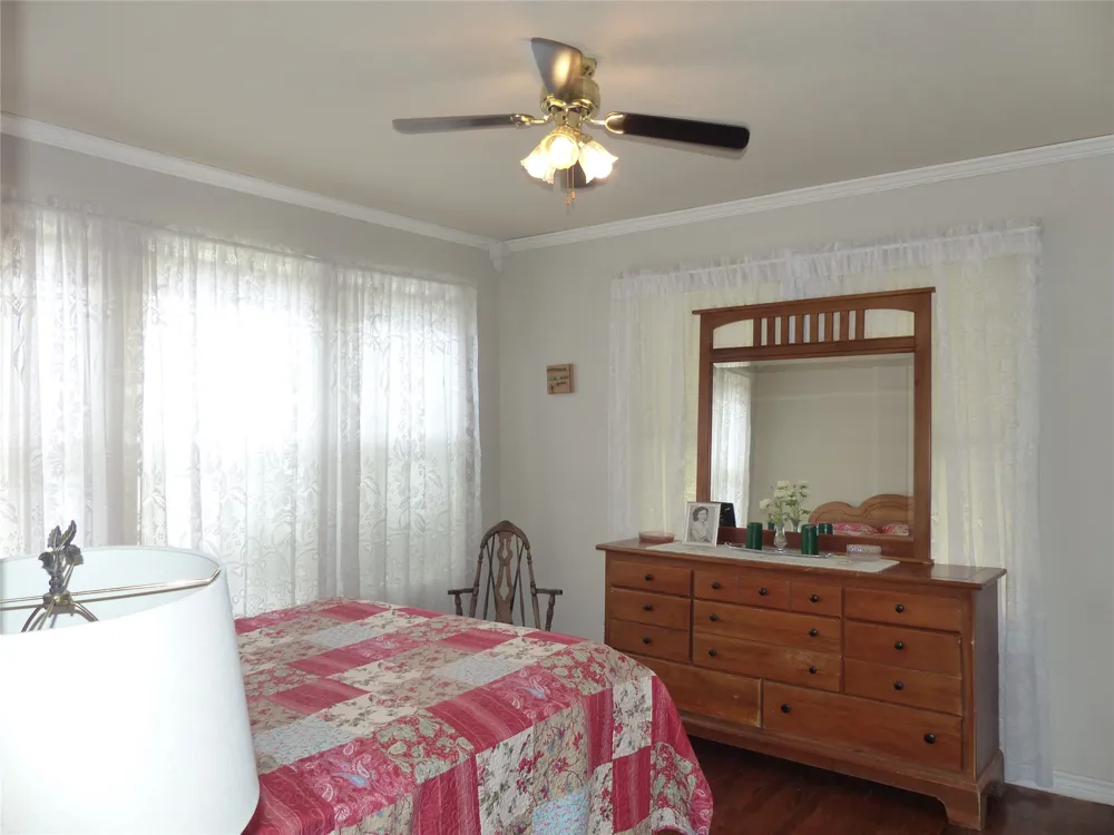 1801 Pine Brady, TX 76825