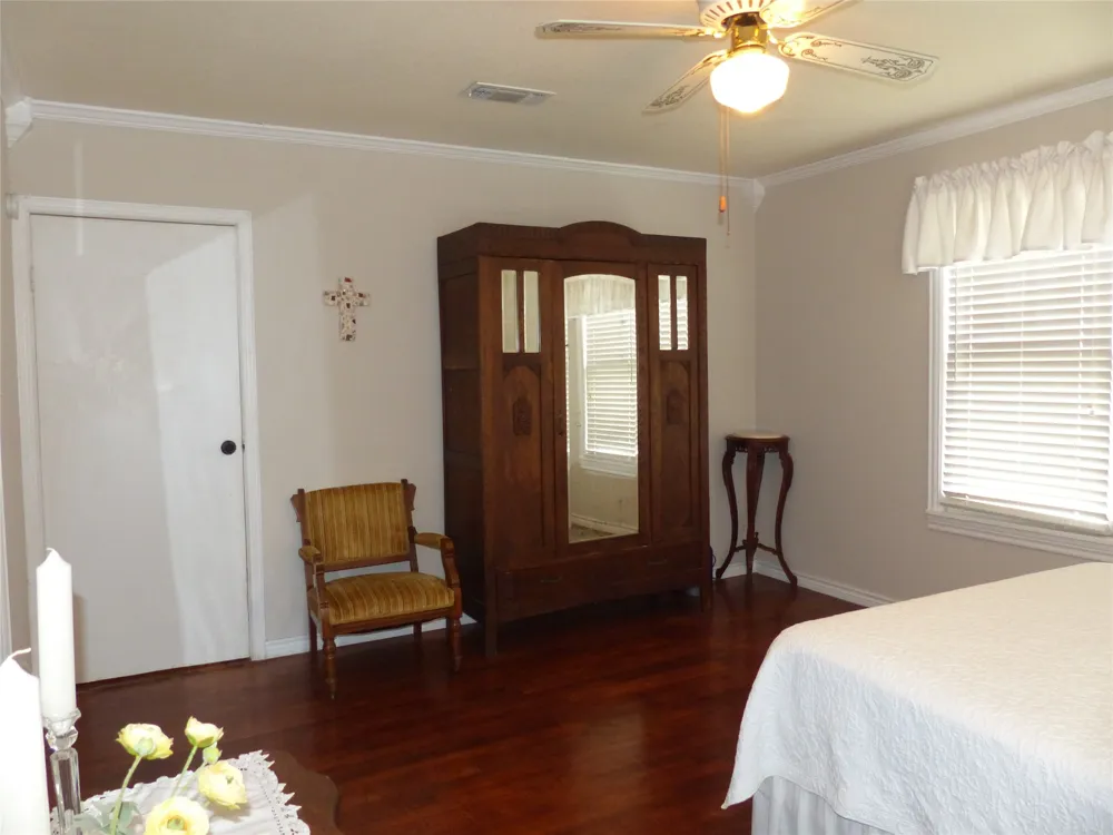 1801 Pine Brady, TX 76825