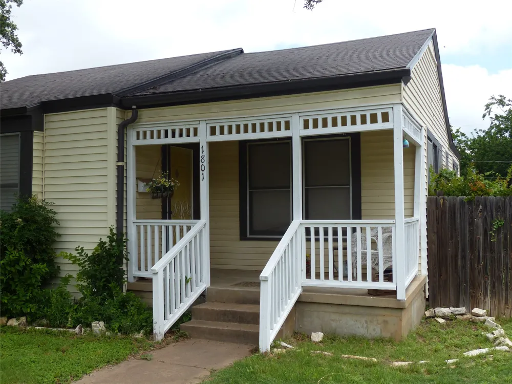 1801 Pine Brady, TX 76825