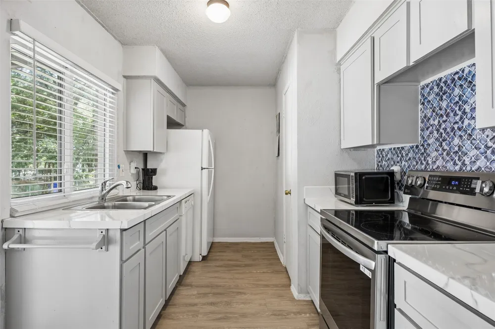 3101 Forestdale Lane Balch Springs, TX 75180