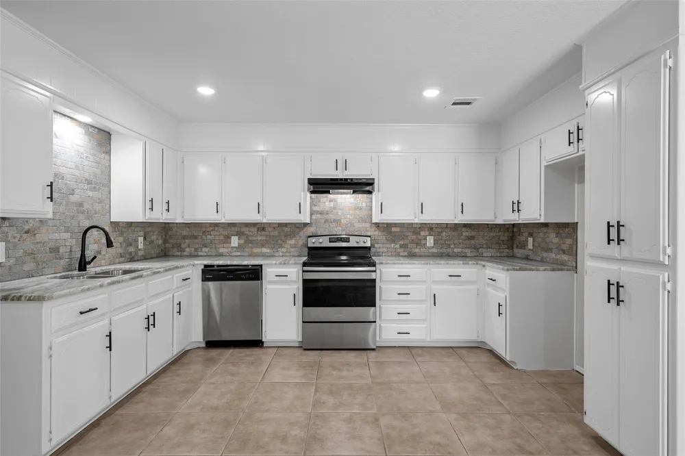 139 Cresthill Circle Valley Mills, TX 76689