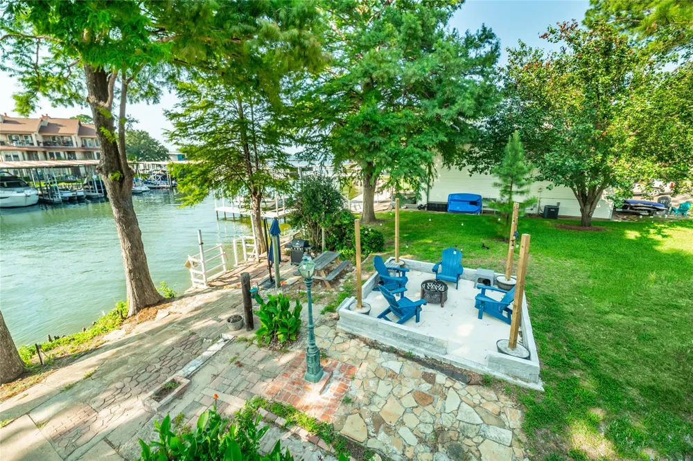 2100 Mason Lane Tool, TX 75143