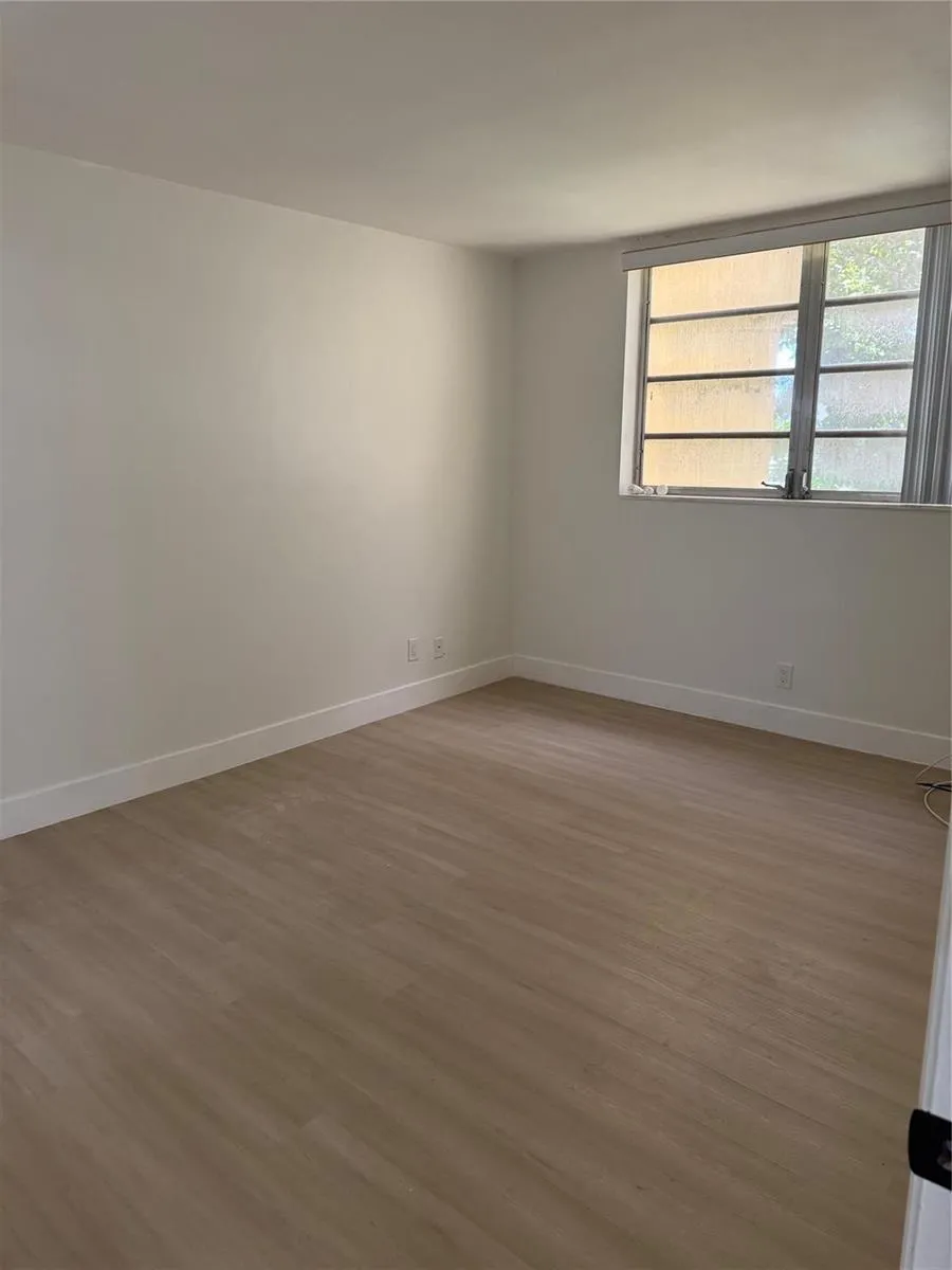6051 NW 61st Avenue #205 Tamarac, FL 33319