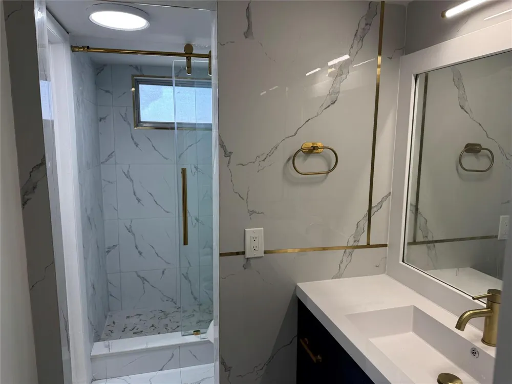 6051 NW 61st Avenue #205 Tamarac, FL 33319
