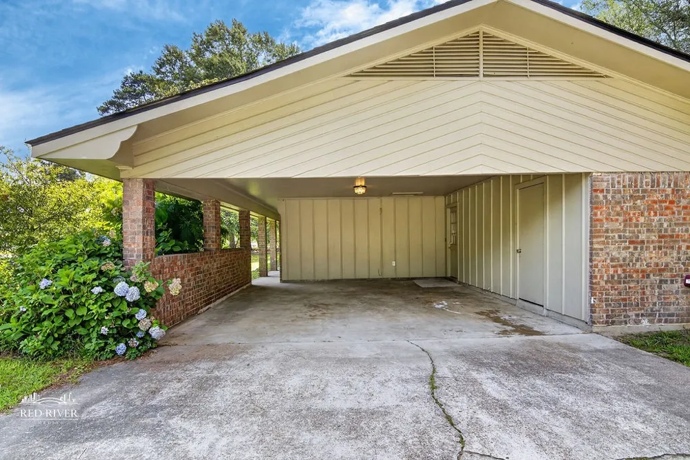193 5th Avenue Sibley, LA 71073
