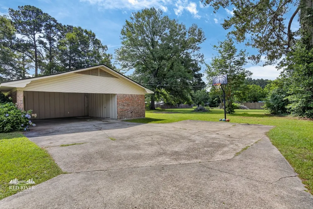 193 5th Avenue Sibley, LA 71073
