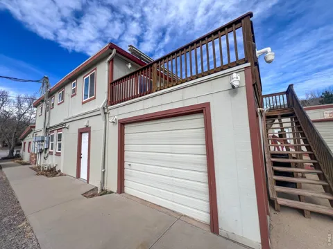 1040 5th Ave 2 and 4