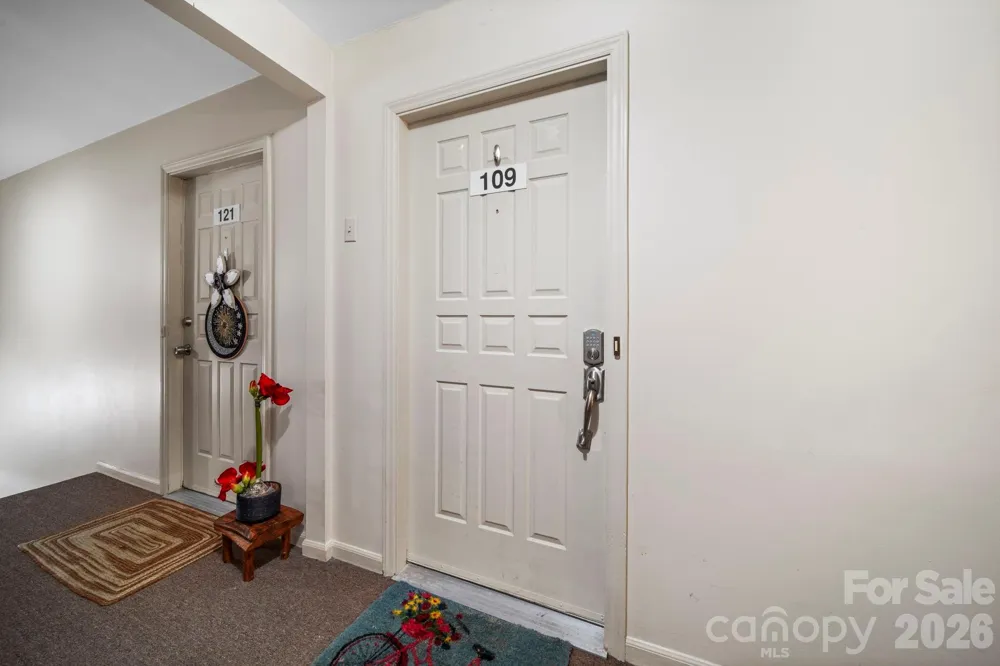 109 Carriage House Drive Kannapolis, NC 28081