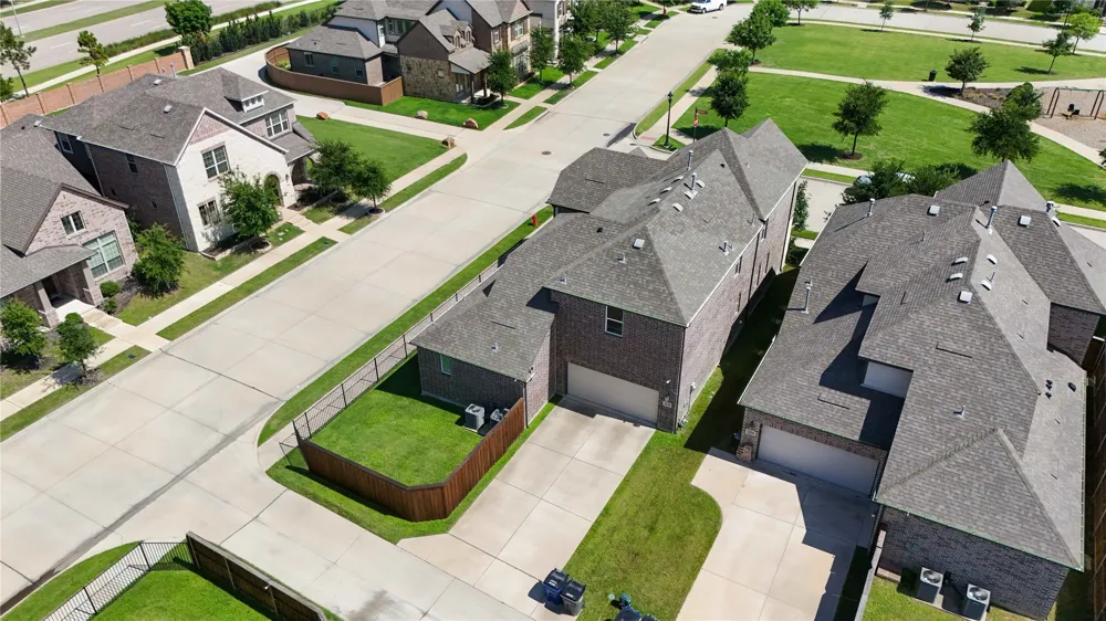 1571 Amesbury Way Farmers Branch, TX 75234