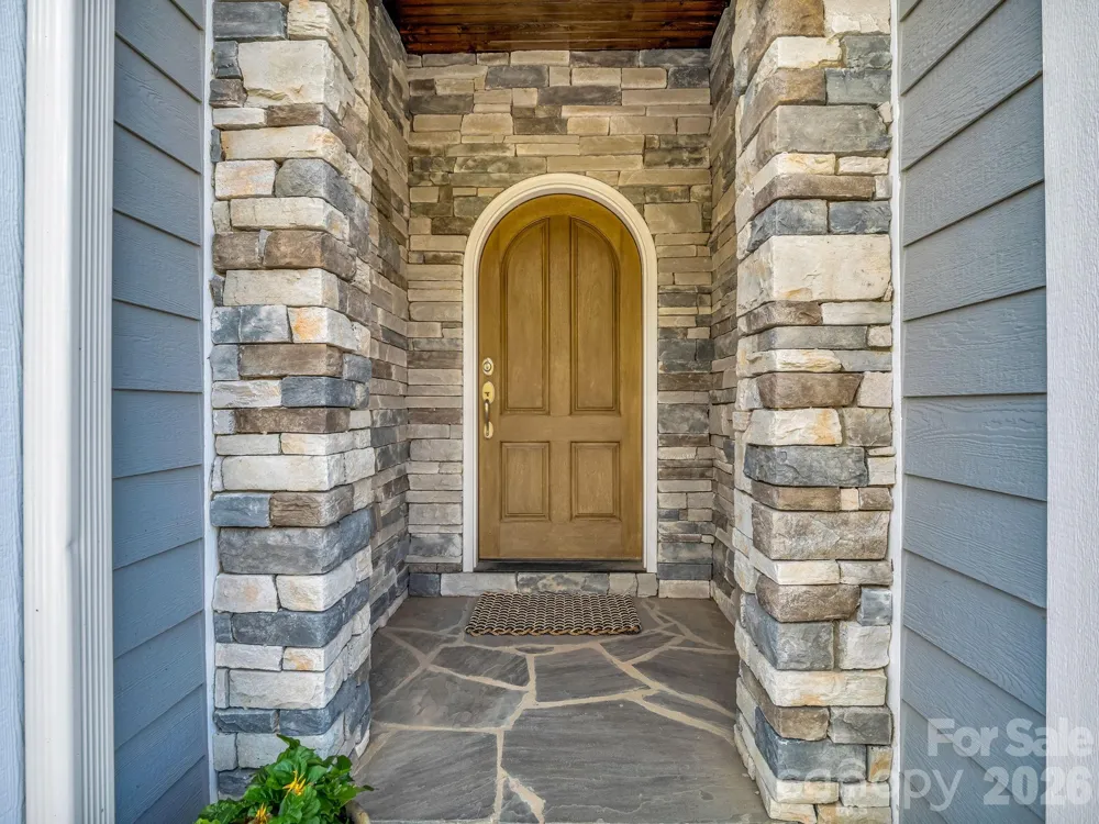 66 Tudor Way Black Mountain, NC 28711