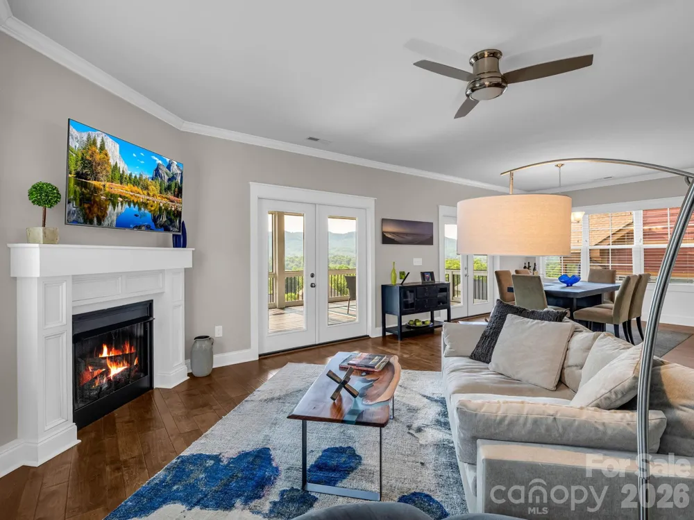 66 Tudor Way Black Mountain, NC 28711