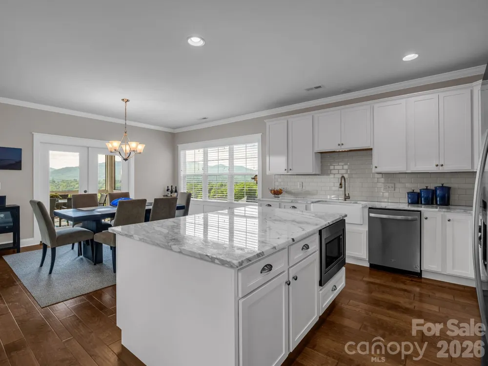 66 Tudor Way Black Mountain, NC 28711