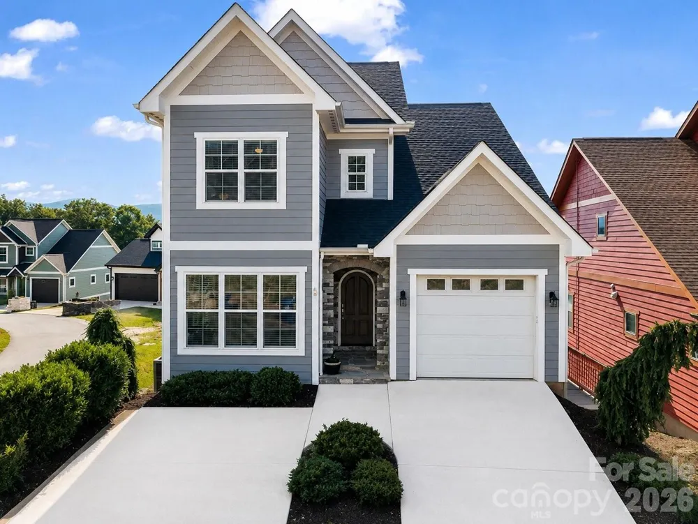 66 Tudor Way Black Mountain, NC 28711
