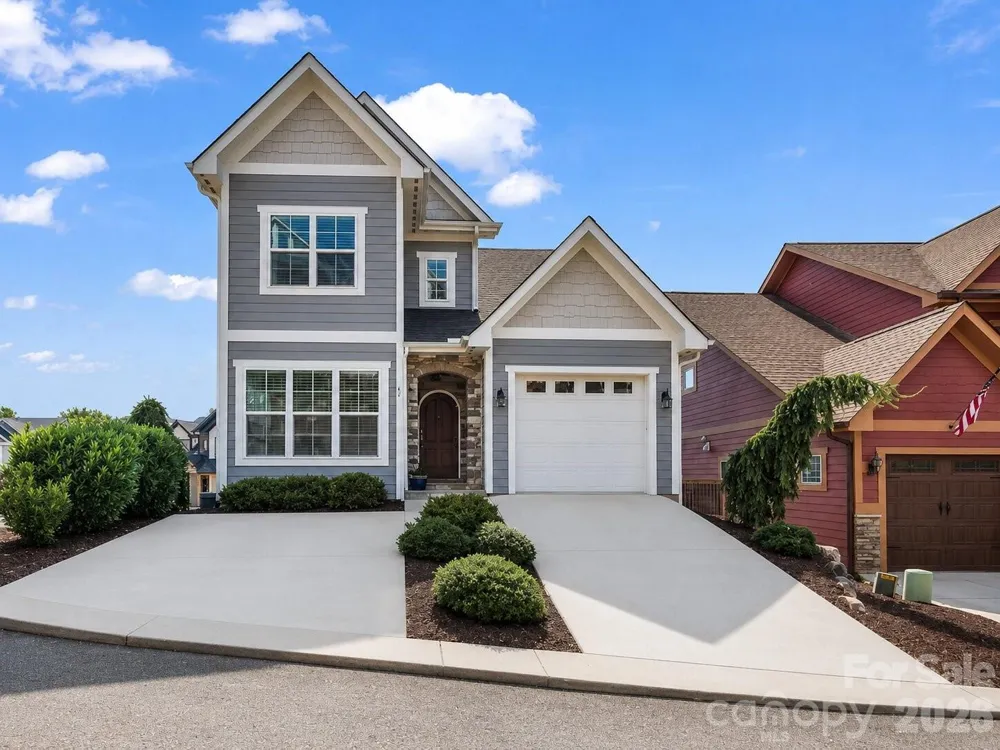 66 Tudor Way Black Mountain, NC 28711