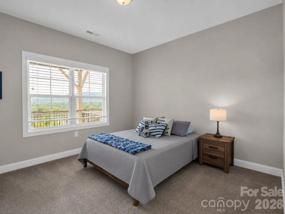 66 Tudor Way Black Mountain, NC 28711