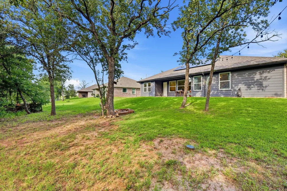 105 Jim Walters Drive Runaway Bay, TX 76426